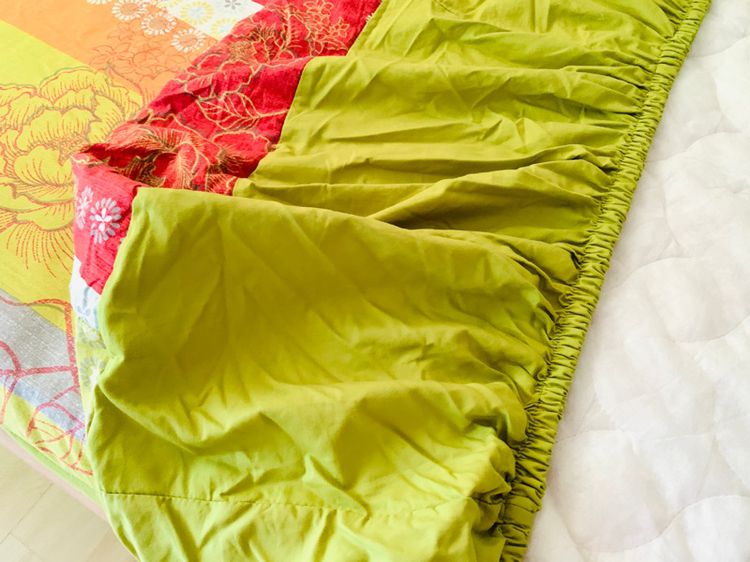 ผ้าปูที่นอนรัดมุม (แบบหนา) ขนาด 3.5ฟุต สีเขียวแดงลายดอก (สภาพ ใหม่) มือสองขายตามสภาพ สินค้าญี่ปุ่น-เกาหลีแท้  รูปที่ 8
