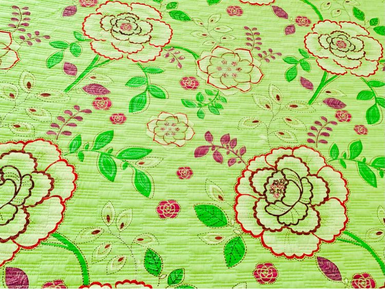 ผ้าปูที่นอนรัดมุม (แบบหนา) ขนาด 4ฟุต สีเขียวลายดอกหลากสี (สภาพใหม่) มือสองสภาพดี สินค้าญี่ปุ่น-เกาหลีแท้ รูปที่ 4
