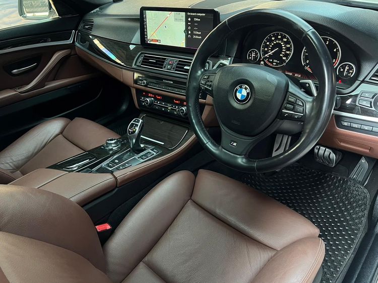 BMW Series 5 2012 520d Sedan ดีเซล ไม่ติดแก๊ส เกียร์อัตโนมัติ ขาว รูปที่ 4