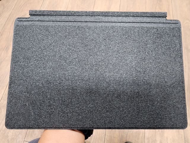 Keyboard “Microsoft” Surface RT Type Cover Thai-English Black

 รูปที่ 2