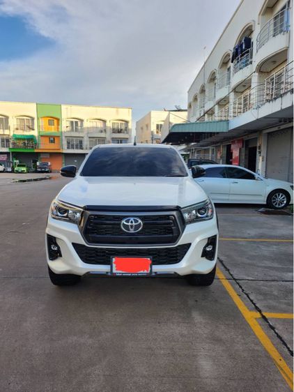 Toyota Hilux Revo 2019 2.8 Prerunner G Rocco Pickup ดีเซล เกียร์อัตโนมัติ ขาว รูปที่ 2