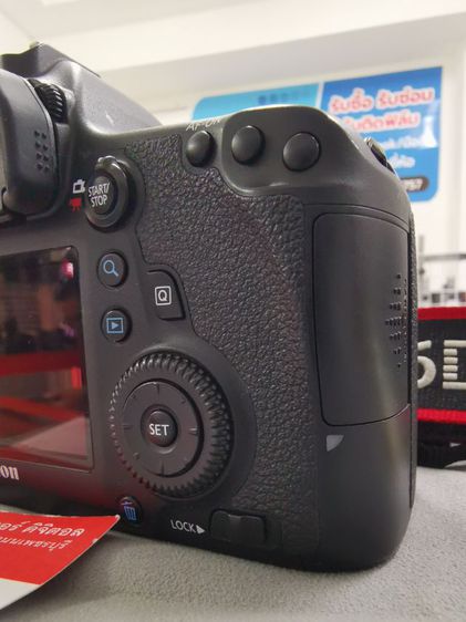 BODY Canon EOS 6D
 สภาพเหมือนใหม่
 การใช้งานสมบูรณ์เต็มระบบ
  ชัตเตอร์ 7XXX
  อุปกรณ์ ครบ ตามรูป
  อดีตประกันศูนย์
  รับประกัน 1 เดือน
 รูปที่ 3