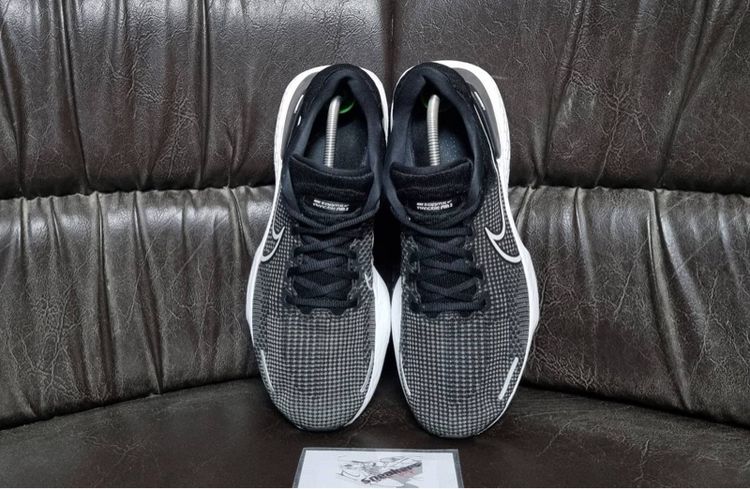 Nike ZoomX Invincible Run Flyknit 2 Black Summit White รูปที่ 3