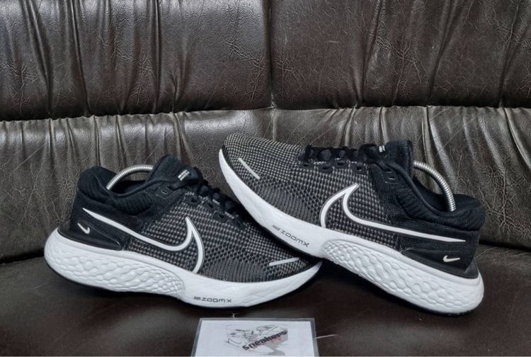 Nike ZoomX Invincible Run Flyknit 2 Black Summit White รูปที่ 5