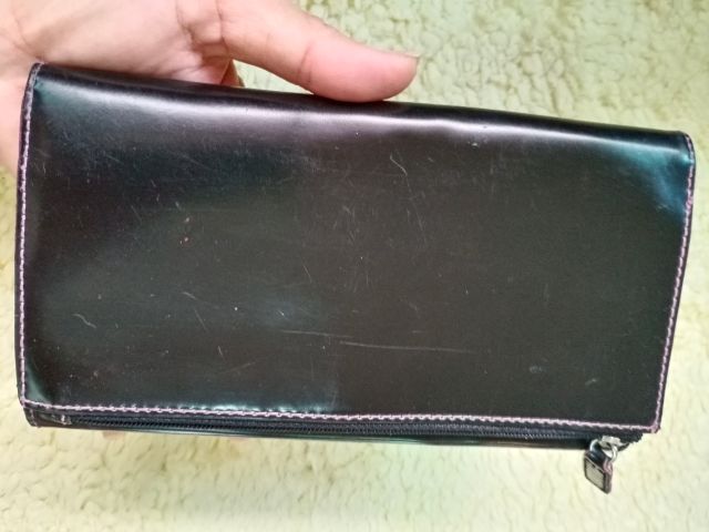กระเป๋าสตางค์หนังแก้วสีดำ DKNY รูปที่ 7