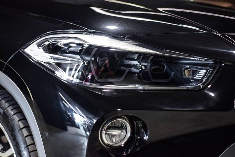 BMW X2 2018 2.0 sDrive20i M Sport X Sedan เบนซิน เกียร์อัตโนมัติ ดำ รูปที่ 4