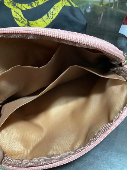 กระเป๋าหนัง LEOUNISE แท้ สีชมพูเบส ขนาด 13x18 ซม 100 บาท รูปที่ 9