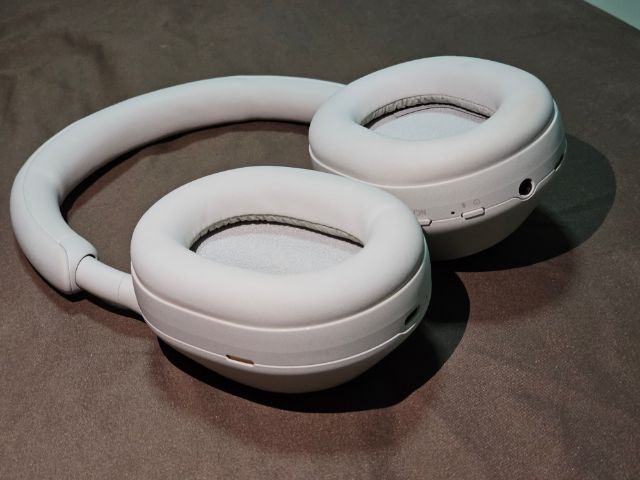 หูฟัง Sony  WH-1000XM5 มือสอง สภาพใหม่มาก รูปที่ 6