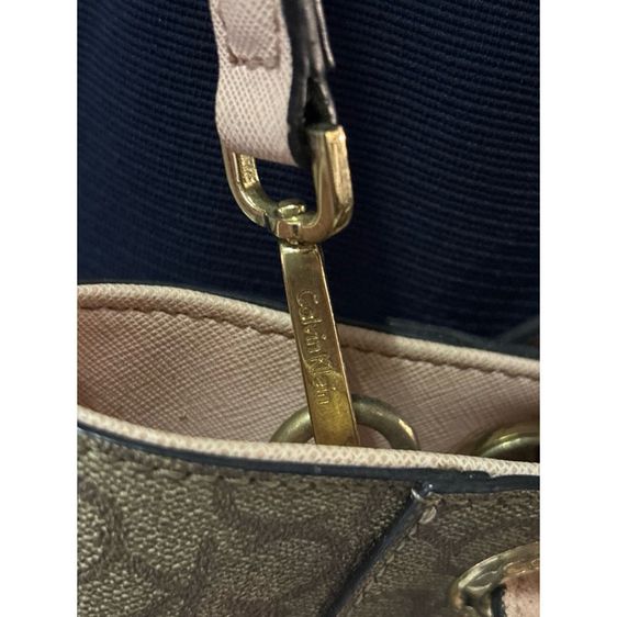 กระเป๋า Calvin Klein (มือสองแท้)ไม่มีตำหนิ รูปที่ 4