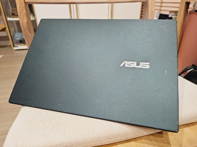 Asus ZenBook Duo UX481FL มือสอง อดีตประกัน ติดฟิล์มรอบเครื่อง รูปที่ 6