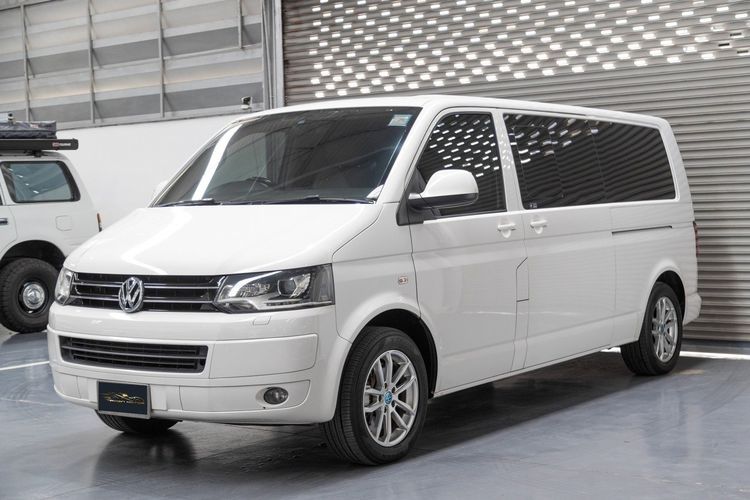Volkswagen Caravelle 2015 2.0 TDi Van ดีเซล ไม่ติดแก๊ส เกียร์อัตโนมัติ ขาว
