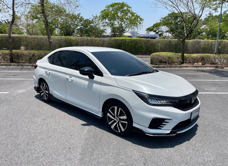 2023 Honda city rs รถมือเดียว สวยจับใจ วิ่ง1หมื่นโล รุ่นRS สีขาวสวยสะอาดตา มีเสน่ห์ ด้วยชุดแต่งรอบคัน สมบูรณ์ พร้อมใช้งานได้เลย 