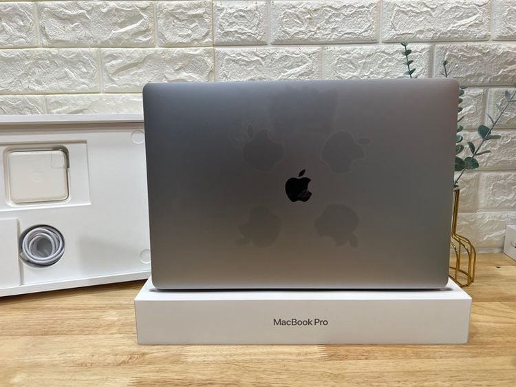 MacBook Pro (16-inch, 2019,Four Thunderbolt 3 ports) 6-Core Intel Core i7 Ram16GB SSD512GB SpaceGray รูปที่ 4