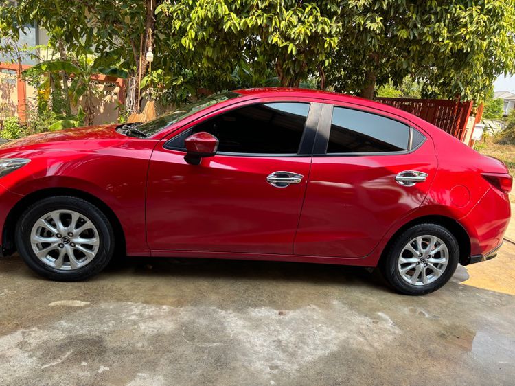 Mazda Mazda 2 2015 1.3 Sports Sedan เบนซิน เกียร์อัตโนมัติ แดง รูปที่ 2