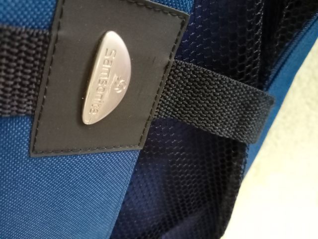 กระเป๋าใส่ของเดินทางสีน้ำเงิน Samsonite รูปที่ 5