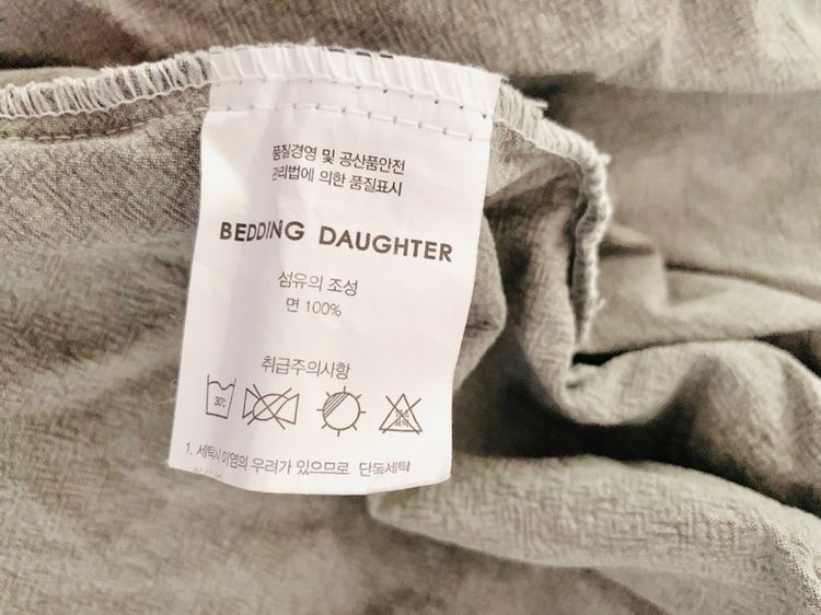 ผ้าปูที่นอนรัดมุม (แบบบาง) ขนาด 4.5-5ฟุต เอิร์ธโทนสีเทา ยี่ห้อ BEDDING DAUGHTER มือสองสภาพดี สินค้าญี่ปุ่น-เกาหลีแท้ รูปที่ 9