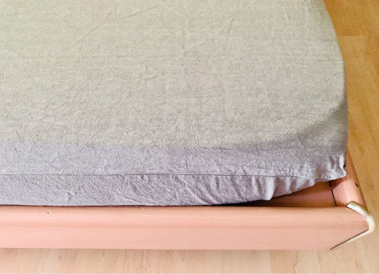 ผ้าปูที่นอนรัดมุม (แบบบาง) ขนาด 4.5-5ฟุต เอิร์ธโทนสีเทา ยี่ห้อ BEDDING DAUGHTER มือสองสภาพดี สินค้าญี่ปุ่น-เกาหลีแท้ รูปที่ 7