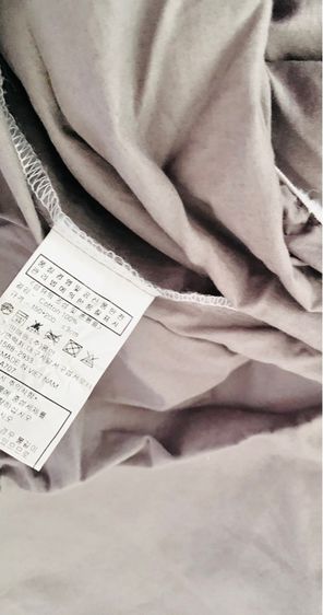 ผ้าปูที่นอนรัดมุม (แบบบาง) ขนาด 5ฟุต สีเทา ยี่ห้อ Amante (Made in Vietnam) มือสองขายตามสภาพ สินค้าญี่ปุ่น-เกาหลีแท้ รูปที่ 6