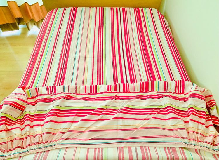 ผ้าปูที่นอนรัดมุม (แบบบาง) ขนาด 5ฟุต สีชมพูลายทางหลากสี มือสองสภาพดี สินค้าญี่ปุ่น-เกาหลีแท้ รูปที่ 7