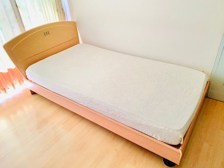 ผ้าปูที่นอนรัดมุม (แบบบาง) ขนาด 5ฟุต ผ้าทอลายสีครีมทอลายวินเทจ มือสองสภาพดี สินค้าญี่ปุ่น-เกาหลีแท้ รูปที่ 9