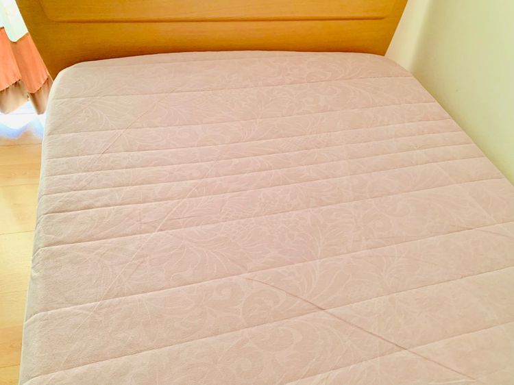 ผ้าปูที่นอนรัดมุม (แบบหนา) ขนาด 5ฟุต สีน้ำตาลกำมะหยี่ลายดอกวินเทจ (สภาพใหม่) มือสองสภาพดี สินค้าญี่ปุ่น-เกาหลีแท้ รูปที่ 3