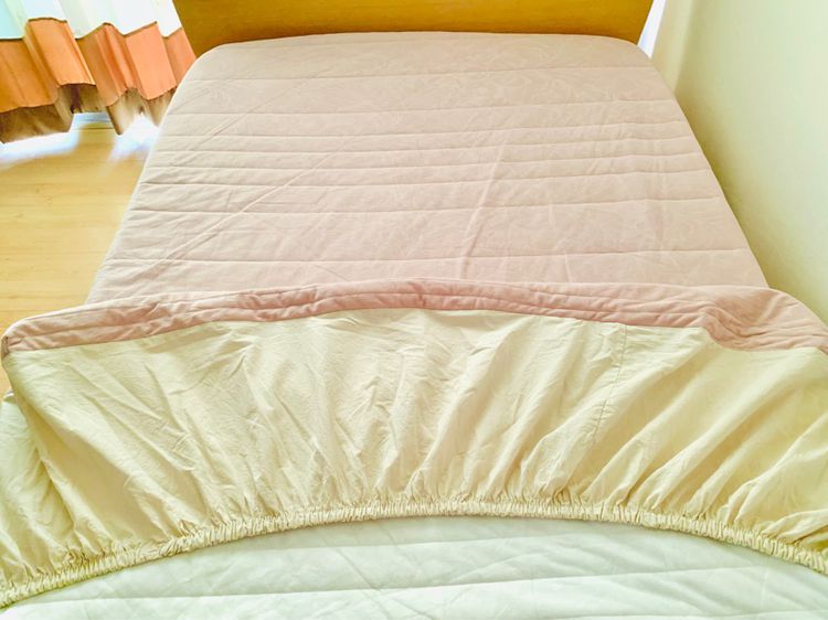 ผ้าปูที่นอนรัดมุม (แบบหนา) ขนาด 5ฟุต สีน้ำตาลกำมะหยี่ลายดอกวินเทจ (สภาพใหม่) มือสองสภาพดี สินค้าญี่ปุ่น-เกาหลีแท้ รูปที่ 9