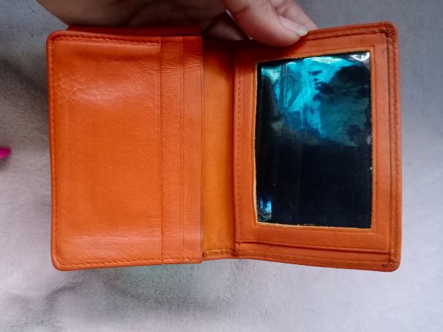กระเป๋าใส่บัตรหนังแท้สีส้ม buxon รูปที่ 2