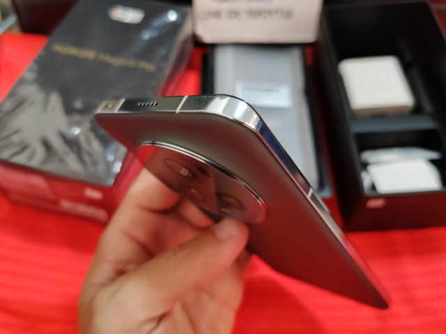 ขาย แลก เทิร์น Honor Magic 5 Pro เครื่องไทย อุปกรณ์ครบกล่อง รูปที่ 5