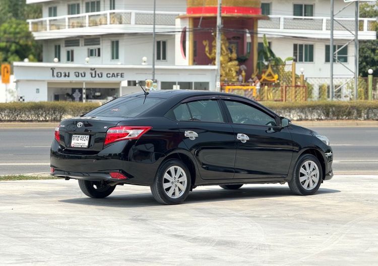 Toyota Vios 2016 1.5 E Sedan เบนซิน ไม่ติดแก๊ส เกียร์อัตโนมัติ ดำ รูปที่ 4