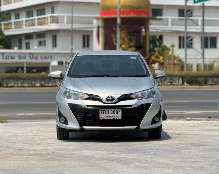Toyota Yaris ATIV 2018 1.2 E Sedan เบนซิน ไม่ติดแก๊ส เกียร์อัตโนมัติ เทา รูปที่ 2
