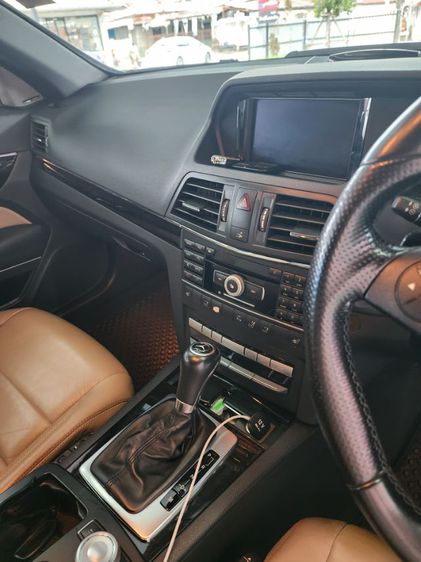 Mercedes-Benz E-Class 2012 E250 AMG Sedan เบนซิน ไม่ติดแก๊ส เกียร์อัตโนมัติ ขาว รูปที่ 3