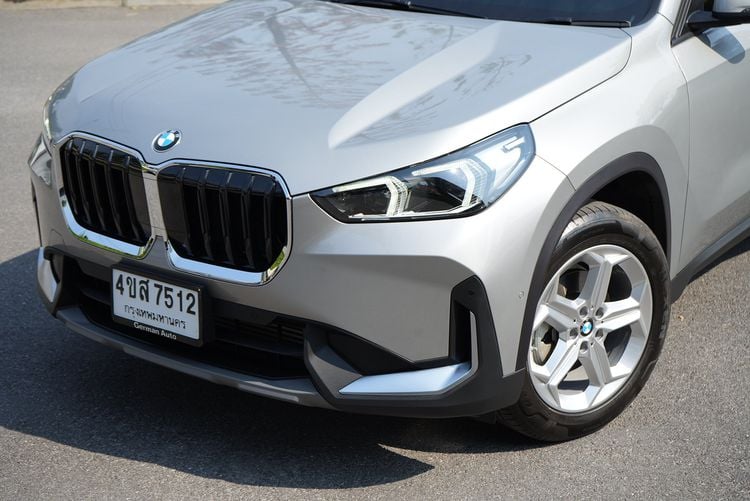 BMW X1 2023 1.5 sDrive18i xLine Utility-car เบนซิน ไม่ติดแก๊ส เกียร์อัตโนมัติ บรอนซ์เงิน รูปที่ 3
