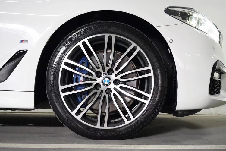 BMW Series 5 2019 530e Sedan เบนซิน ไม่ติดแก๊ส เกียร์อัตโนมัติ ขาว รูปที่ 3