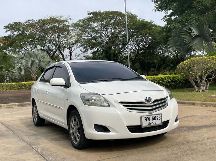 Toyota Vios 2013 1.5 E Sedan เบนซิน ไม่ติดแก๊ส เกียร์อัตโนมัติ ขาว รูปที่ 3