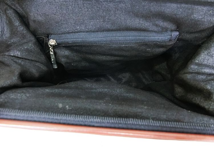 SISLEY PARIS แท้ กระเป๋าถือทรงคลัชคลาสสิกสปอต รูปที่ 9