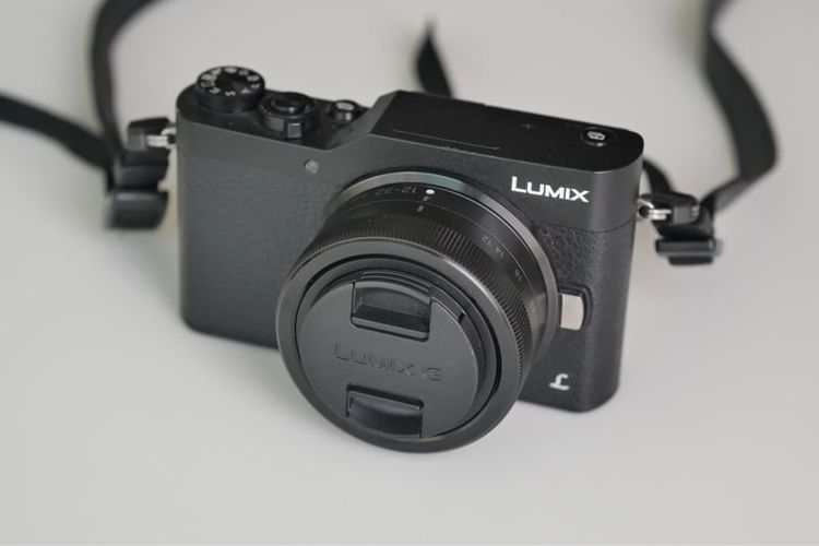 กล้องมิลเลอร์เลส ไม่กันน้ำ Panasonic Lumix GF9 สภาพเหมือนใหม่ (ใช้เองและใช้น้อยมาก)