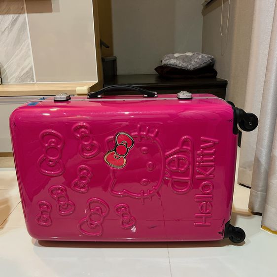 กระเป๋าเดินทาง Hello Kitty แท้ หิ้วมาจากญี่ปุ่น สภาพดี 24 นิ้ว รูปที่ 6