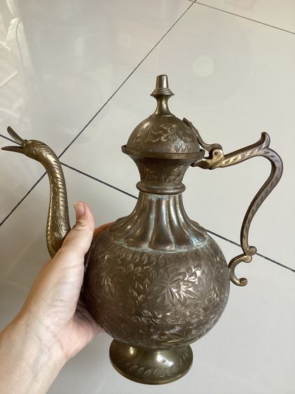 lndia engraved brass coffee pot กาทองเหลืองตอกสลักลาย  งานเก่า made in india รูปที่ 10