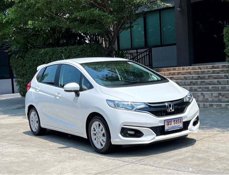 Honda Jazz 2018 Sedan เบนซิน ไม่ติดแก๊ส เกียร์อัตโนมัติ ขาว
