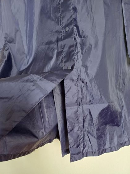 Lovetoxic แบรนด์ญี่ปุ่น 
เสื้อกันฝนสีกรมเข้ม ผ้าโพลีเอสเตอร์ 
ของใหม่พร้อมถุงใส่  รูปที่ 8