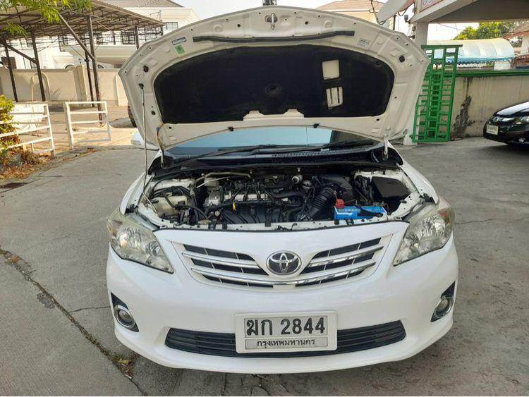 Toyota Altis 2012 1.6 E CNG Sedan เบนซิน NGV เกียร์อัตโนมัติ ขาว รูปที่ 4