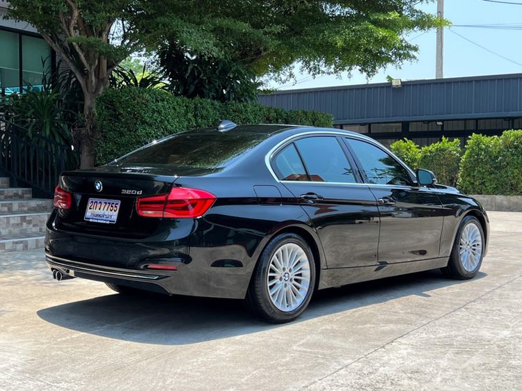 BMW Series 3 2018 320d Sedan ดีเซล ไม่ติดแก๊ส เกียร์อัตโนมัติ ดำ รูปที่ 3