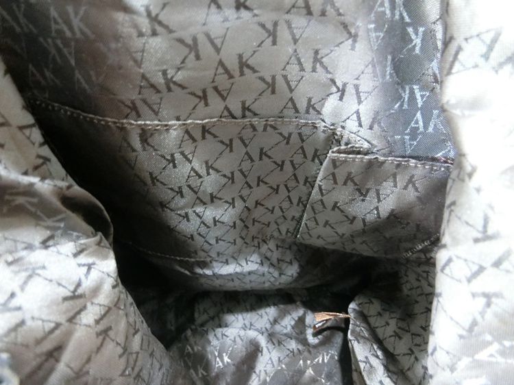 AK ANNE KLEIN แท้ กระเป๋าสะพายข้างน้ำตาลคลาสสิกสปอต รูปที่ 14