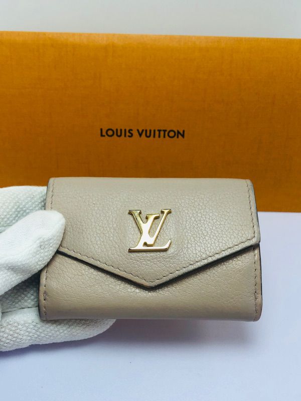Louis Vuitton wallet (670300) รูปที่ 1