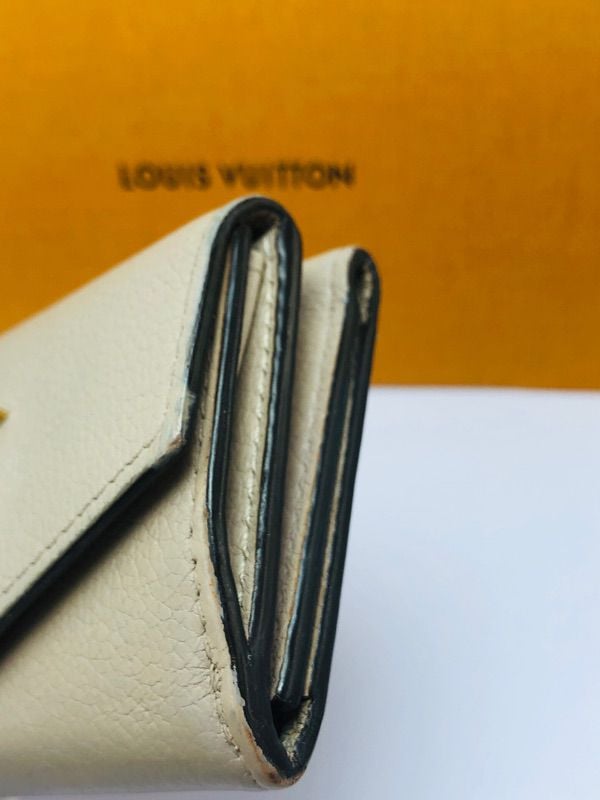 Louis Vuitton wallet (670300) รูปที่ 7