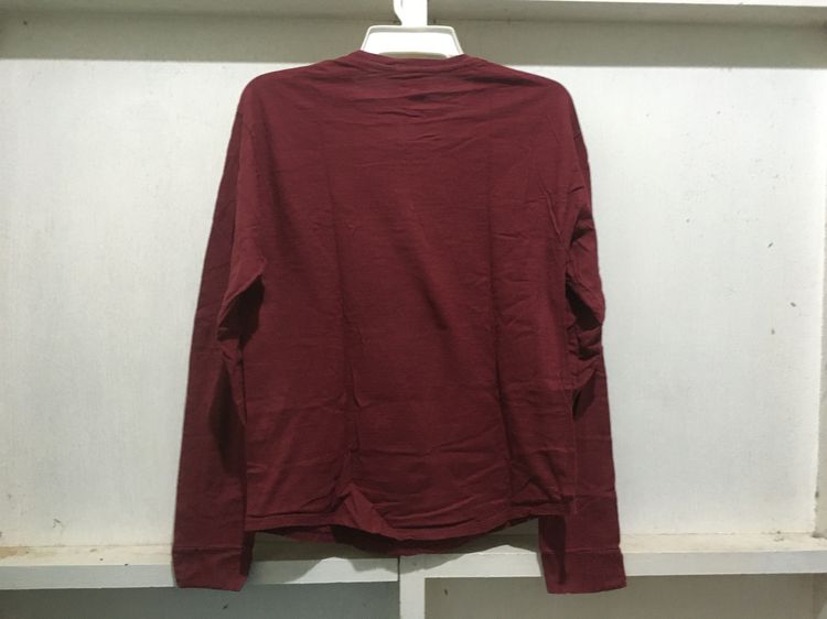 เสื้อยืด Henley(เฮนรี่) แขนยาว แบรนด์ Hanes สีแดงเลือดหมู รูปที่ 2