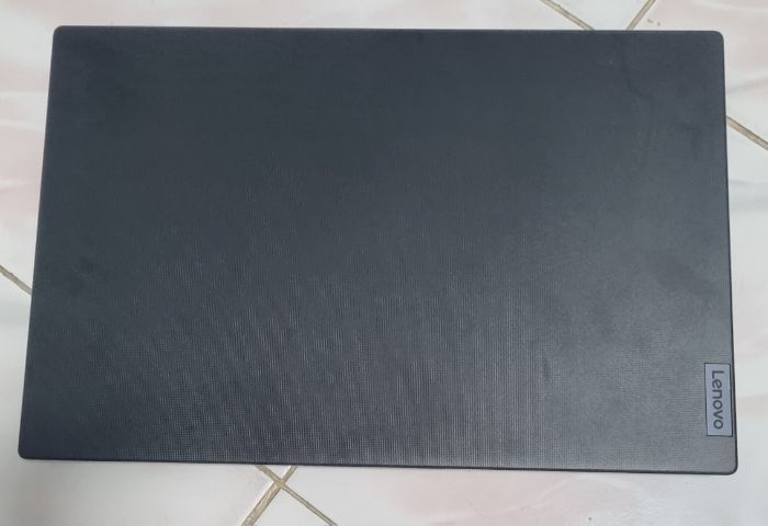 โน้ตบุ๊ค Lenovo V15 G4 IAH สีดำ รูปที่ 5