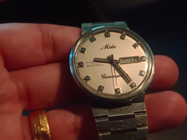 นาฬิกาข้อมือ Mido รูปที่ 5