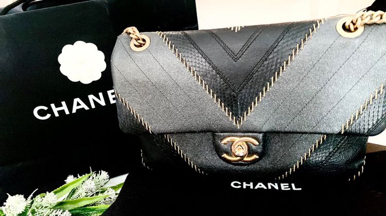 กระเป๋า Chanel รุ่นlimited edition ของแท้หาอยาก รูปที่ 10