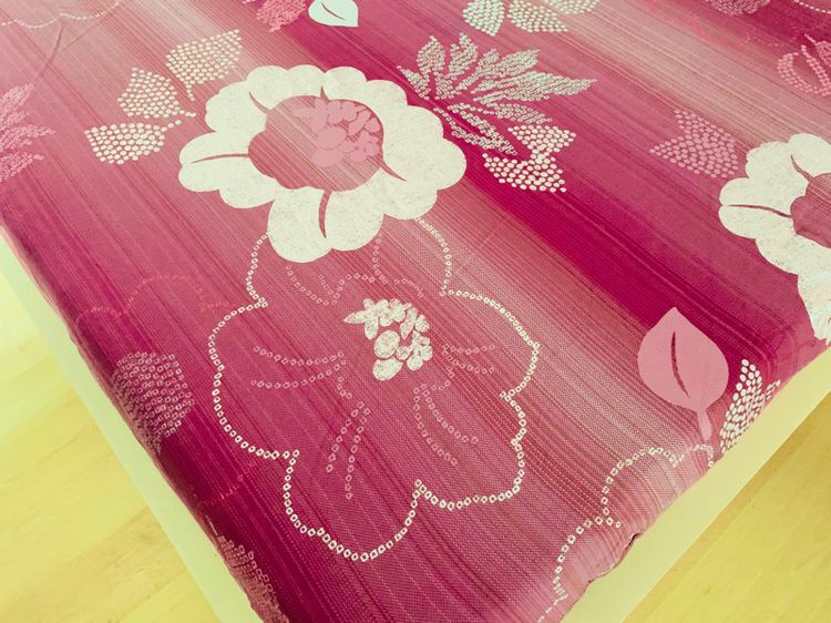 ผ้าปูที่นอนรัดมุม (แบบหนา) ขนาด 6ฟุต สีม่วงลายดอก ยี่ห้อ Paco rabanne (สภาพใหม่) มือสองสภาพดี สินค้าญี่ปุ่น-เกาหลีแท้ รูปที่ 5